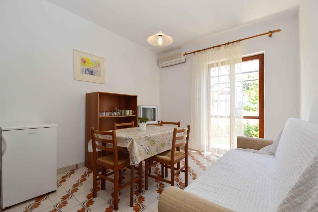 Apartment Silvia By Interhome Pola Esterno foto